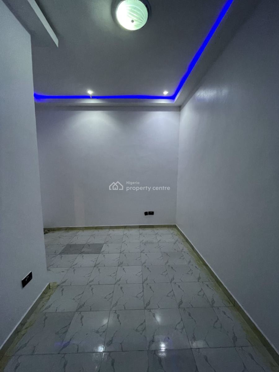 Luxury Mini Flat with 2 Acs, Gym, 24 Hours Light, Open Plan Kitchen, Igbo Efon, Lekki, Lagos, Mini Flat (room and Parlour) for Rent