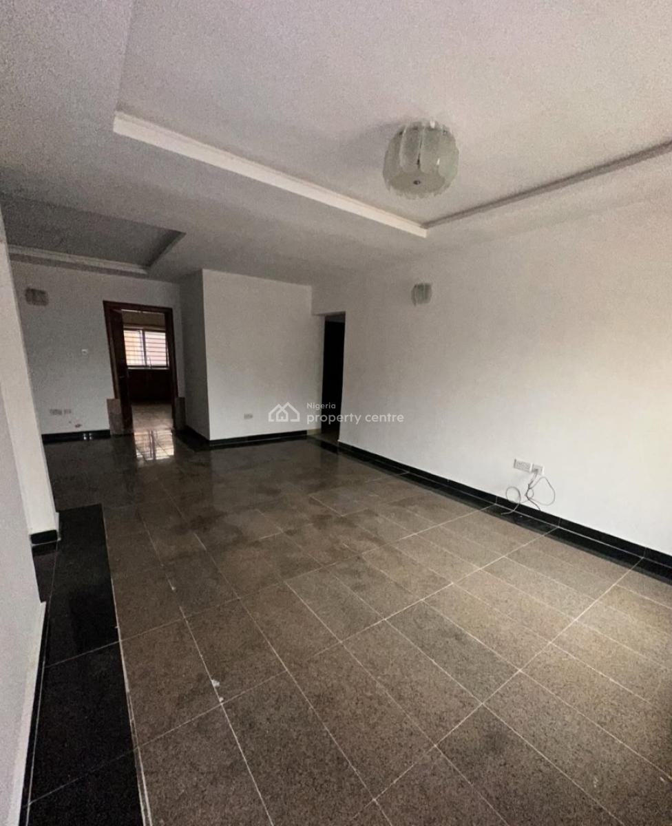 Self-serviced and Come with Your Own Generator 3 Bedroom En-suite Flat, Lekki Phase 1, Lekki, Lagos, Flat / Apartment for Rent