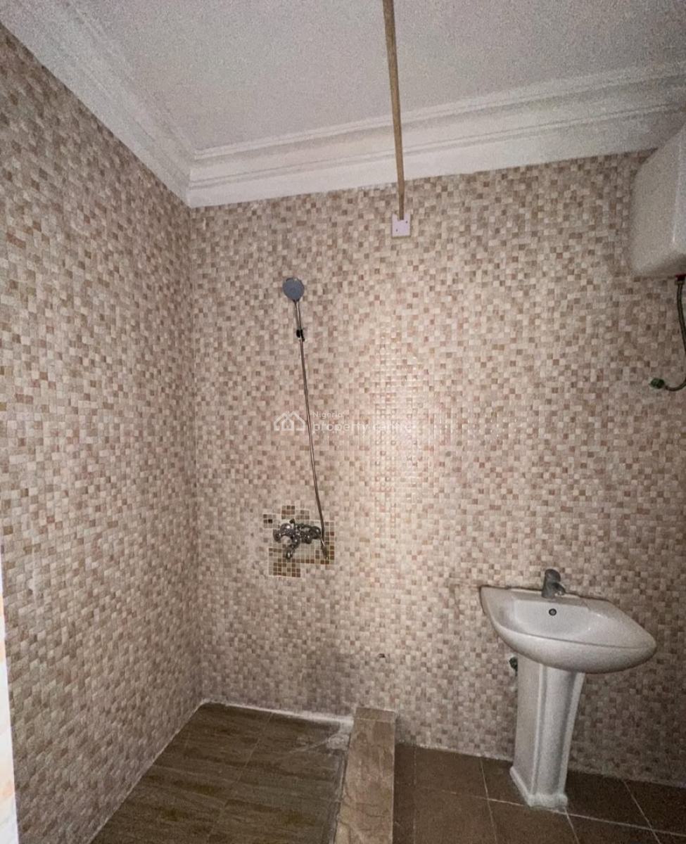 Self-serviced and Come with Your Own Generator 3 Bedroom En-suite Flat, Lekki Phase 1, Lekki, Lagos, Flat / Apartment for Rent