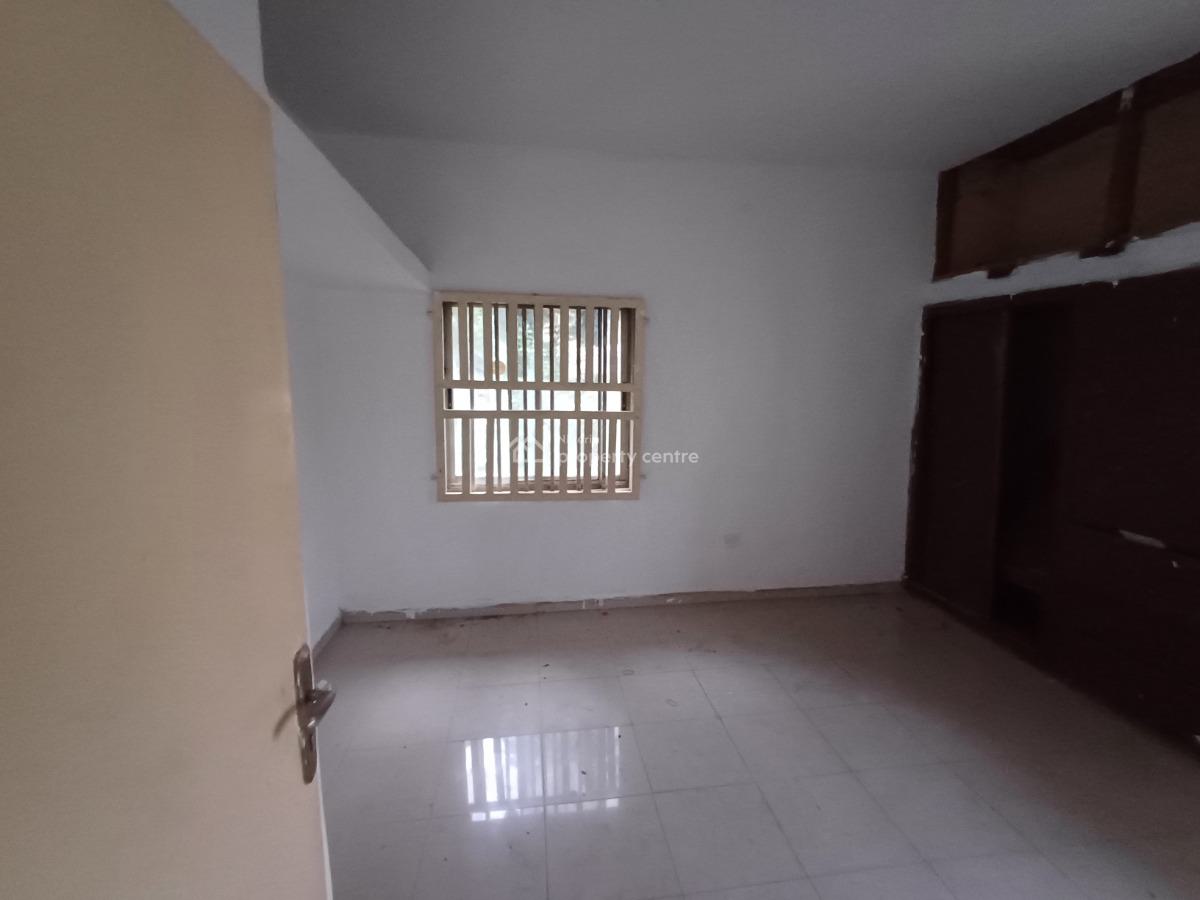 3 Bedroom Flat on The First Floor, Maitama District, Abuja, Flat / Apartment for Rent