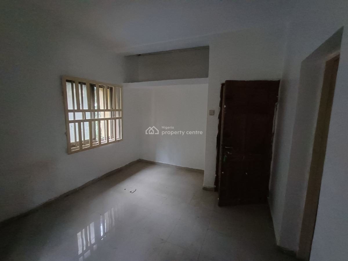 3 Bedroom Flat on The First Floor, Maitama District, Abuja, Flat / Apartment for Rent