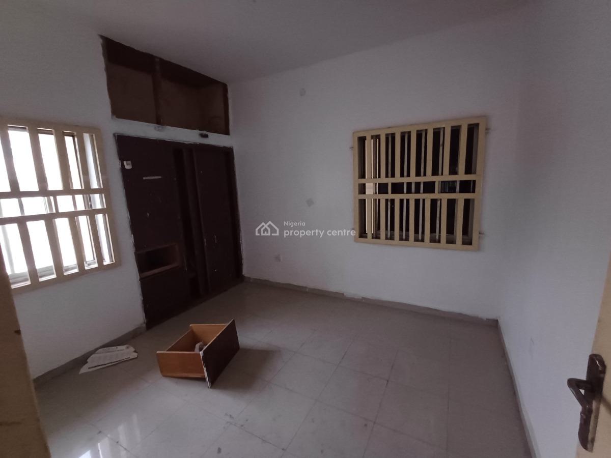 3 Bedroom Flat on The First Floor, Maitama District, Abuja, Flat / Apartment for Rent