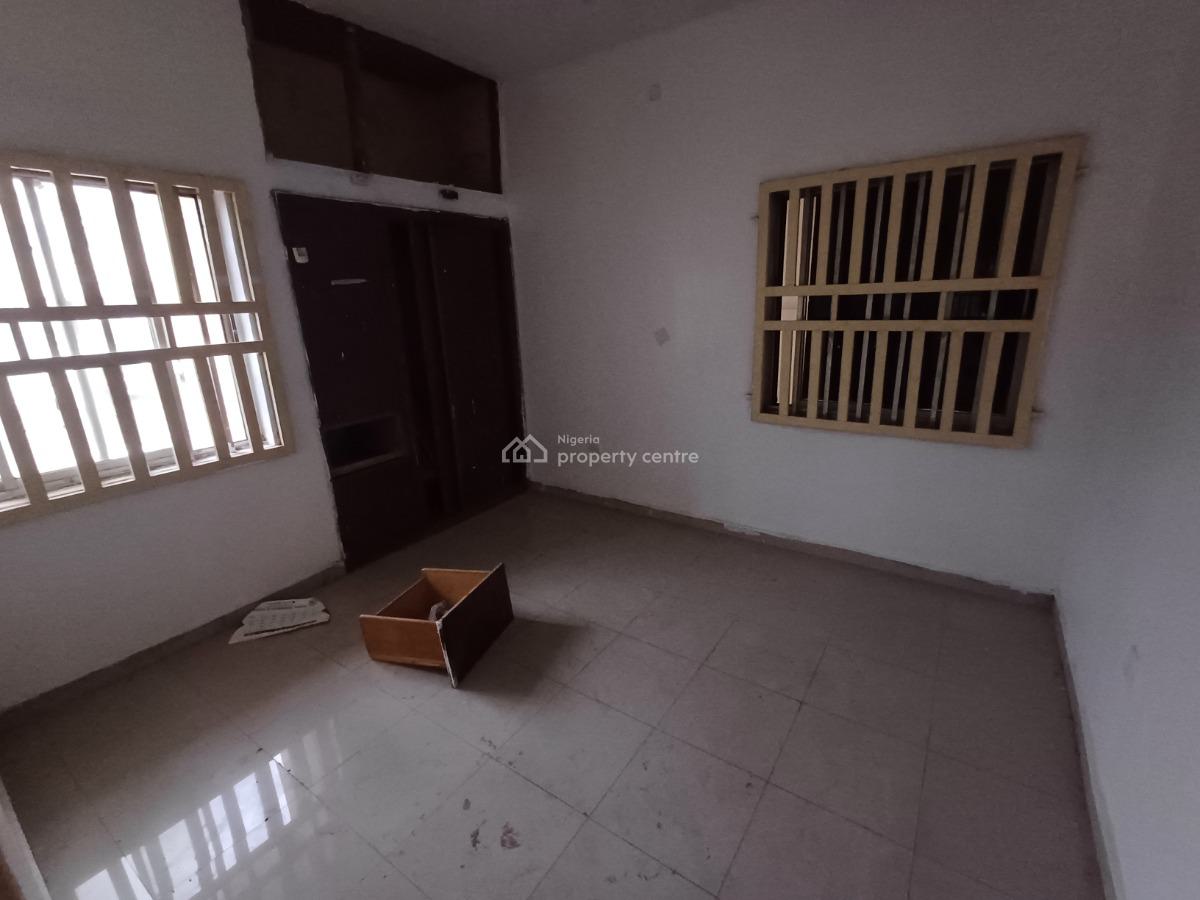 3 Bedroom Flat on The First Floor, Maitama District, Abuja, Flat / Apartment for Rent
