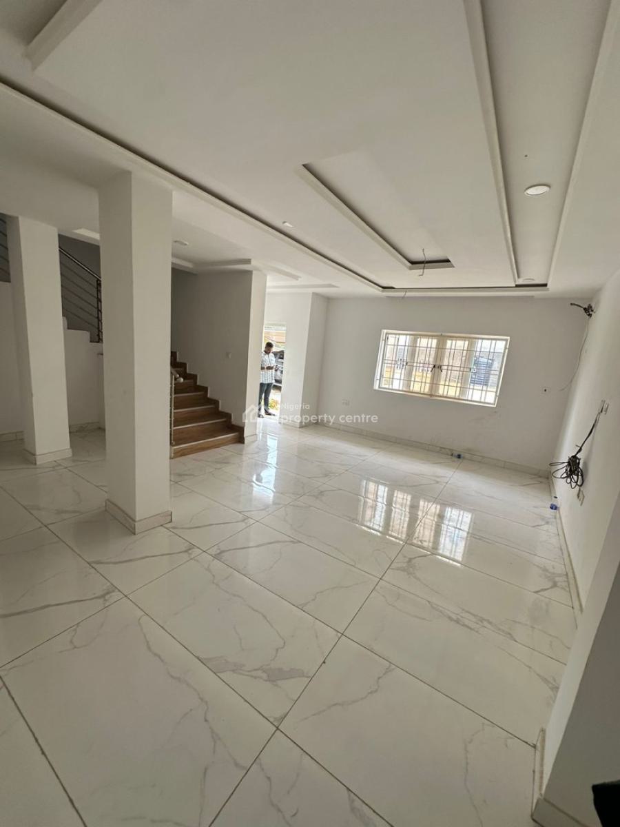 Luxurious 4 Bedrooms Terraces Duplex with Bq, Tarred Road, Serene Neighborhood. ,tarred Road, Jahi, Abuja, Terraced Duplex for Sale
