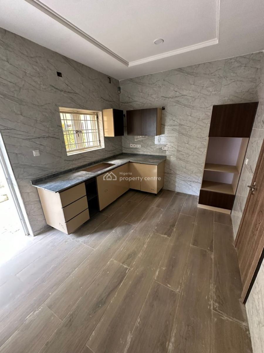 Luxurious 4 Bedrooms Terraces Duplex with Bq, Tarred Road, Serene Neighborhood. ,tarred Road, Jahi, Abuja, Terraced Duplex for Sale