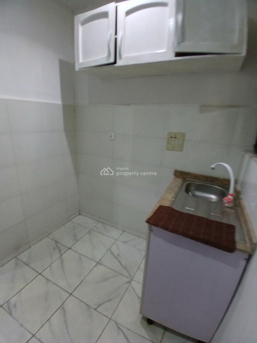 2 Bedroom Flat(used As Office Space), Wuye, Abuja, Flat / Apartment for Rent
