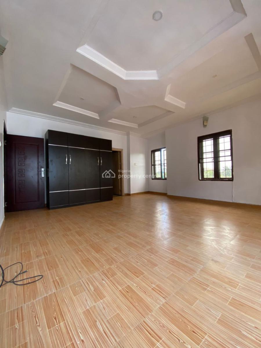 Spacious Master Bedroom Apartment in Ikate Off Kusenla Road, Off Kusenla Road, Lekki Phase 1, Lekki, Lagos, Self Contain (single Rooms) for Rent