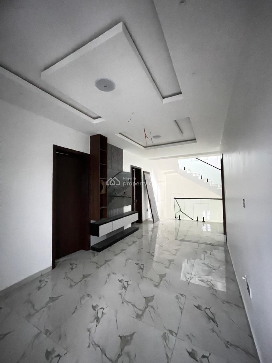 Very Spacious 4 Bedroom Terrace Duplex with Bq., Surulere, Surulere, Lagos, Terraced Duplex for Sale