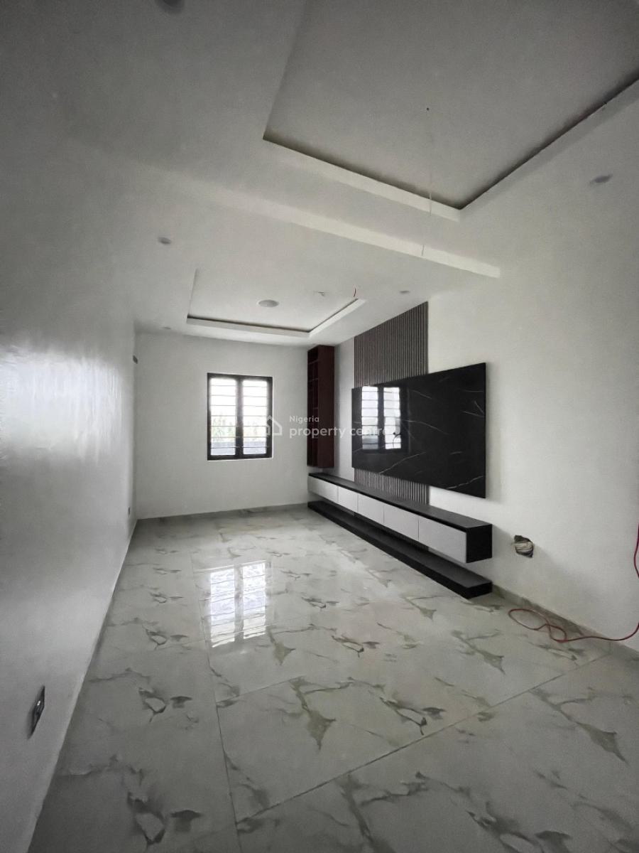 Very Spacious 4 Bedroom Terrace Duplex with Bq., Surulere, Surulere, Lagos, Terraced Duplex for Sale