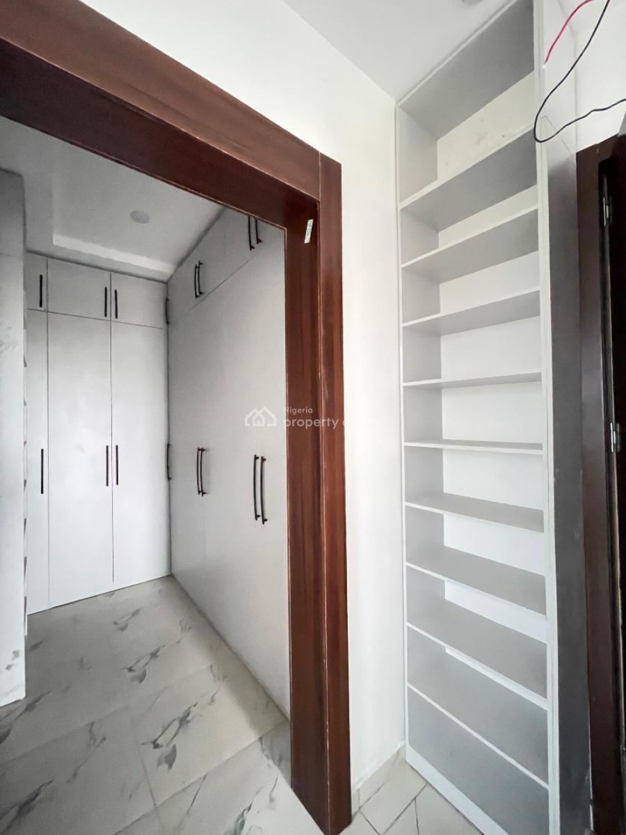 Very Spacious 4 Bedroom Terrace Duplex with Bq., Surulere, Surulere, Lagos, Terraced Duplex for Sale