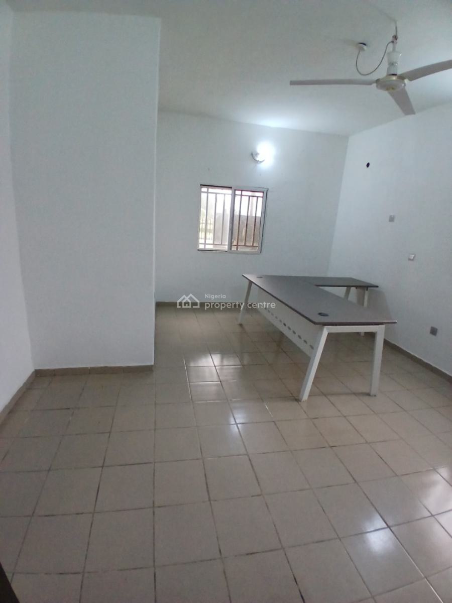 3 Bedroom Flat( Used As Office Space), Wuye, Abuja, Flat / Apartment for Rent