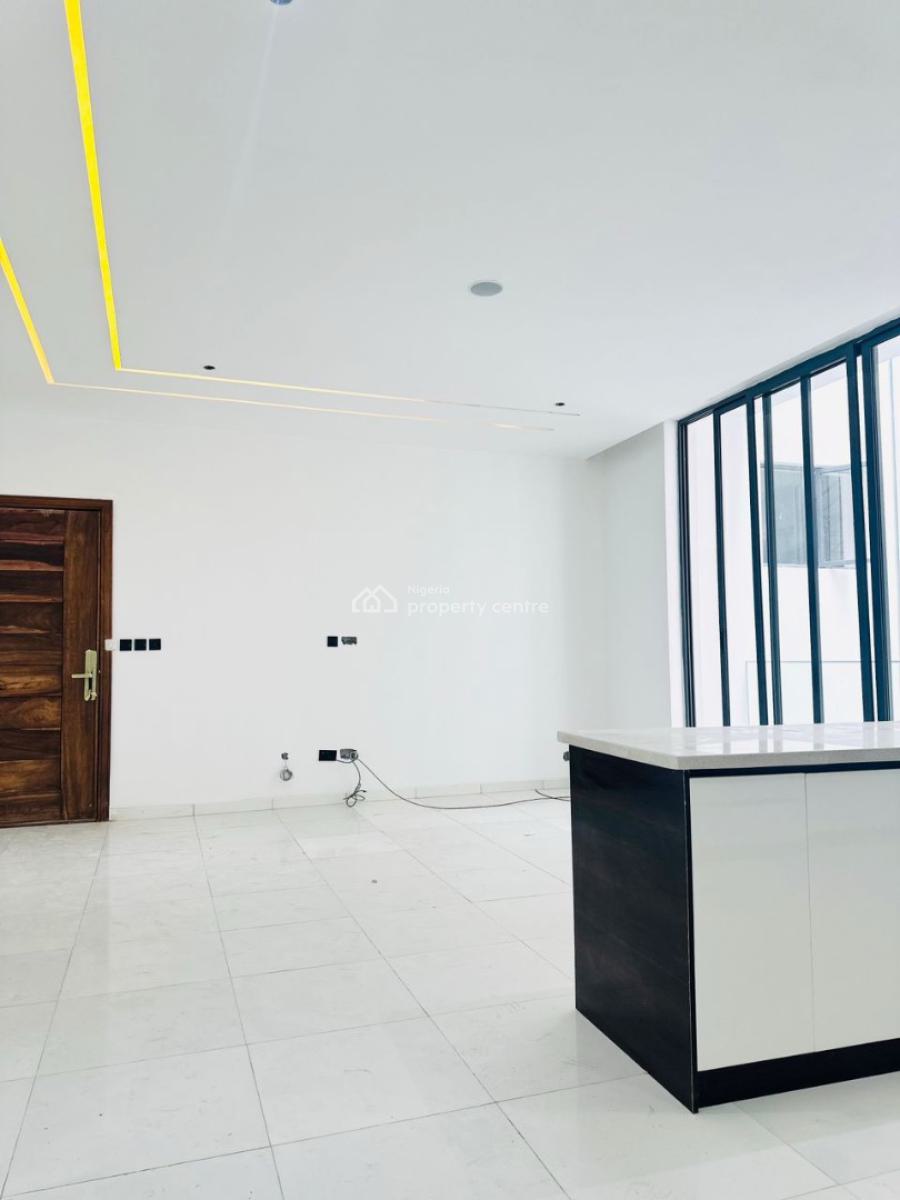 Well Built 2 Bedroom Apartment with Gym and Swimming Pool, Oniru, Victoria Island (vi), Lagos, Flat / Apartment for Sale