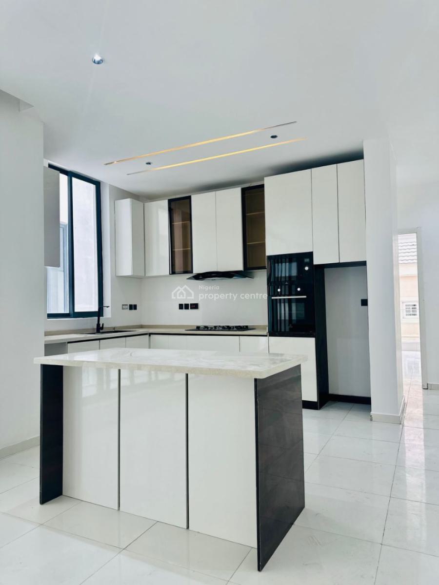 Well Built 2 Bedroom Apartment with Gym and Swimming Pool, Oniru, Victoria Island (vi), Lagos, Flat / Apartment for Sale