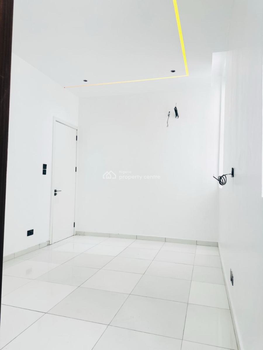Well Built 2 Bedroom Apartment with Gym and Swimming Pool, Oniru, Victoria Island (vi), Lagos, Flat / Apartment for Sale