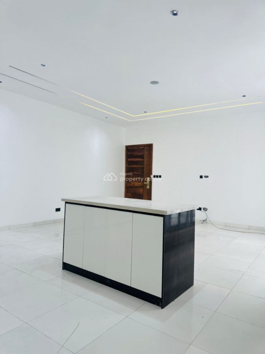 Well Built 2 Bedroom Apartment with Gym and Swimming Pool, Oniru, Victoria Island (vi), Lagos, Flat / Apartment for Sale