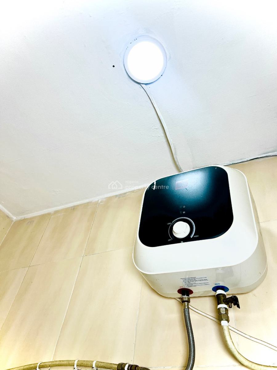Bright & Furnished Self-contain, Victoria Island (vi), Lagos, Self Contain (single Rooms) Short Let