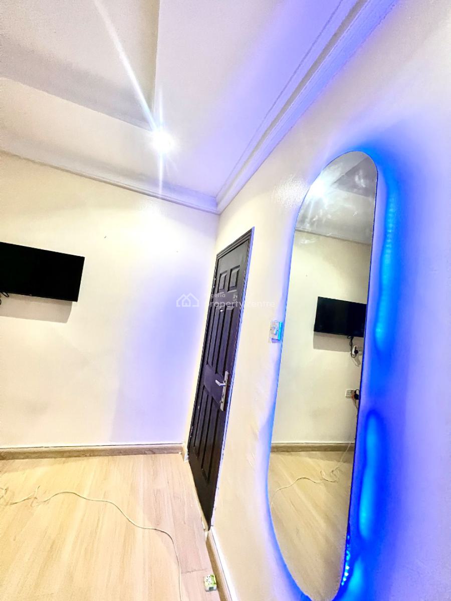 Bright & Furnished Self-contain, Jide Oki, Oniru, Victoria Island (vi), Lagos, Self Contain (single Rooms) Short Let