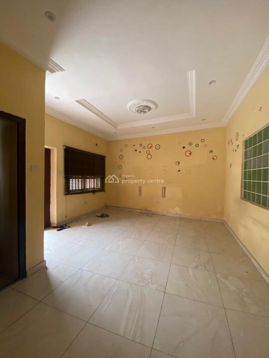 Spacious 3 Bedroom Apartment, Near Blenco, Sangotedo, Ajah, Lagos, Flat / Apartment for Rent