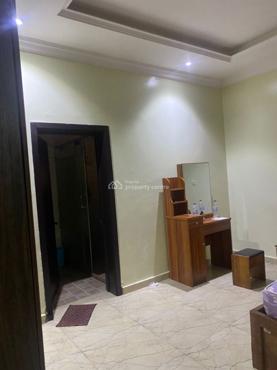 Well-lit Unfurnished 3 Bedrooms Apartment with Unique Features, Off Aso Street, Parkview, Ikoyi, Lagos, Flat / Apartment for Rent