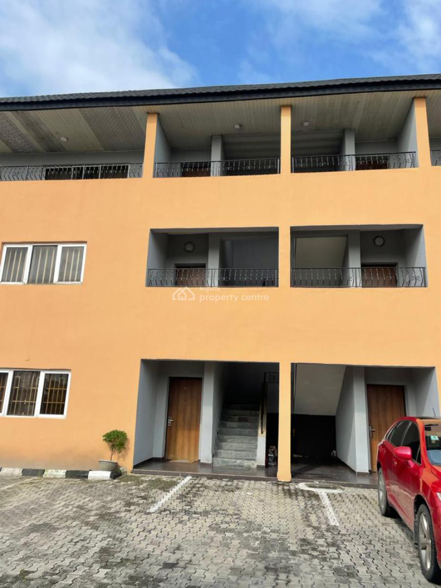 3 Bedrooms Flat with Bq, Off Remi Olowude, Lekki Phase 1, Lekki, Lagos, Flat / Apartment for Rent