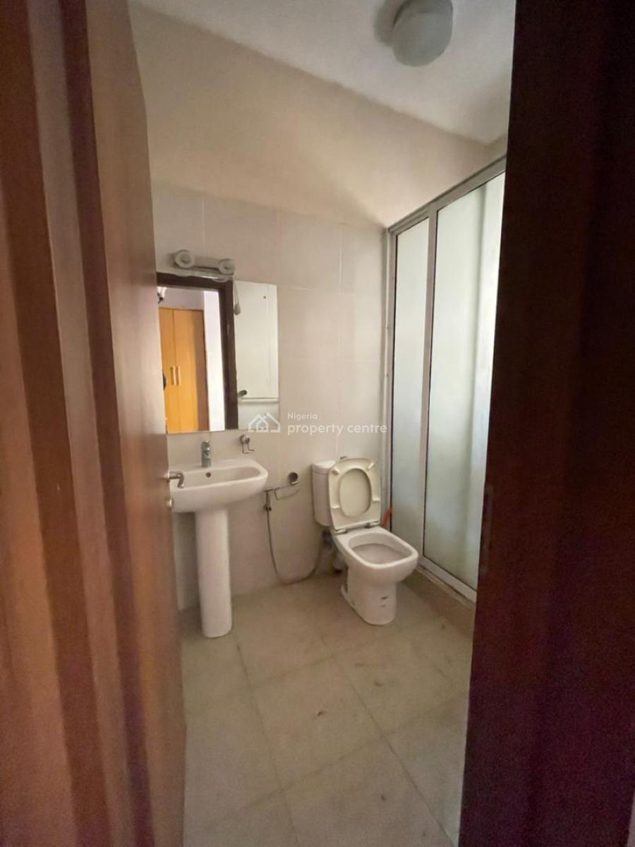 3 Bedrooms Flat with Bq, Off Remi Olowude, Lekki Phase 1, Lekki, Lagos, Flat / Apartment for Rent