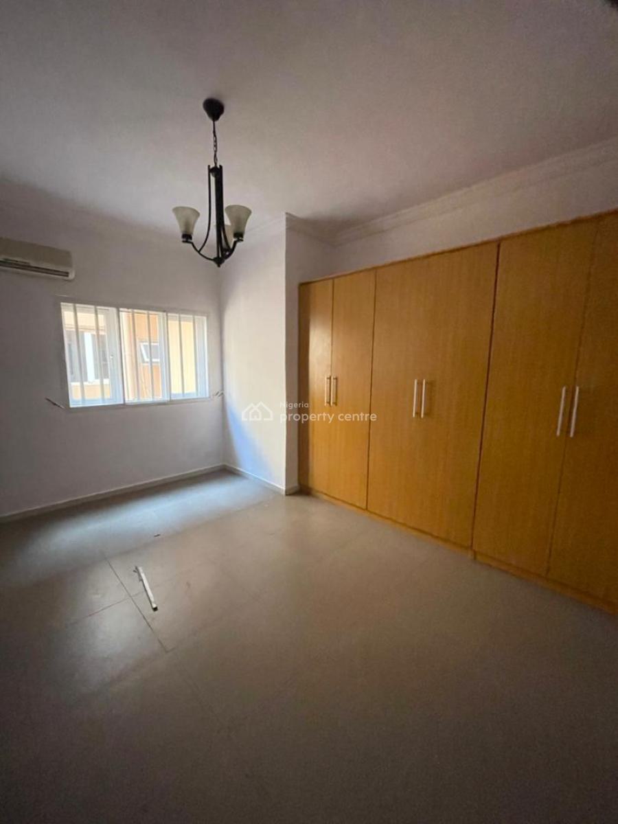 3 Bedrooms Flat with Bq, Off Remi Olowude, Lekki Phase 1, Lekki, Lagos, Flat / Apartment for Rent