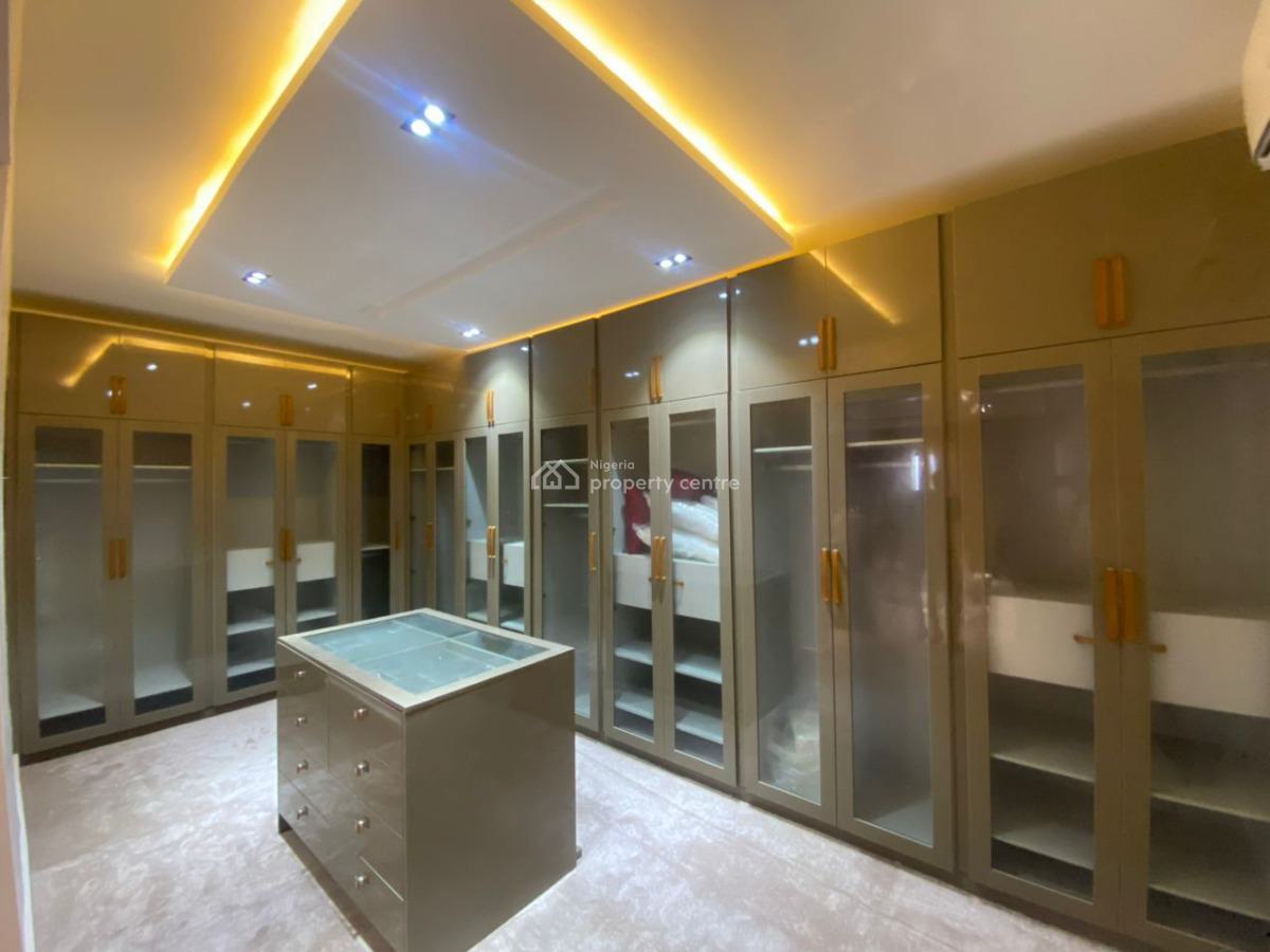 Luxuriously Furnished 4 Bedroom Maisonette with Bq, Lekki Phase1 Right Side, Lekki, Lagos, Flat / Apartment for Rent