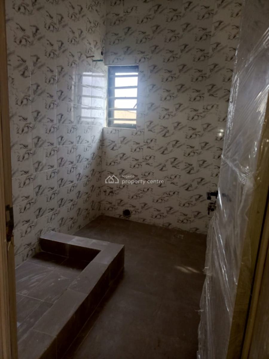 4 Bedroom Fully Detached Duplex with a Room Self Contained Bq, Engineer Lere Adigun Gra Next to Bcos, Bashorun, Ibadan, Oyo, Detached Duplex for Sale