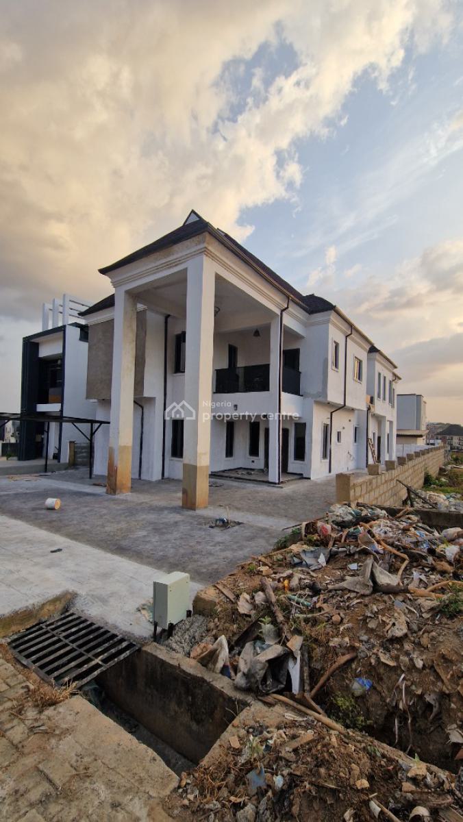 4 Bedrooms Fully Detached Duplex with a Room Self Contained Bq, Engineer Lere Adigun Gra, Next to Bcos, Bashorun, Ibadan, Oyo, Detached Duplex for Sale