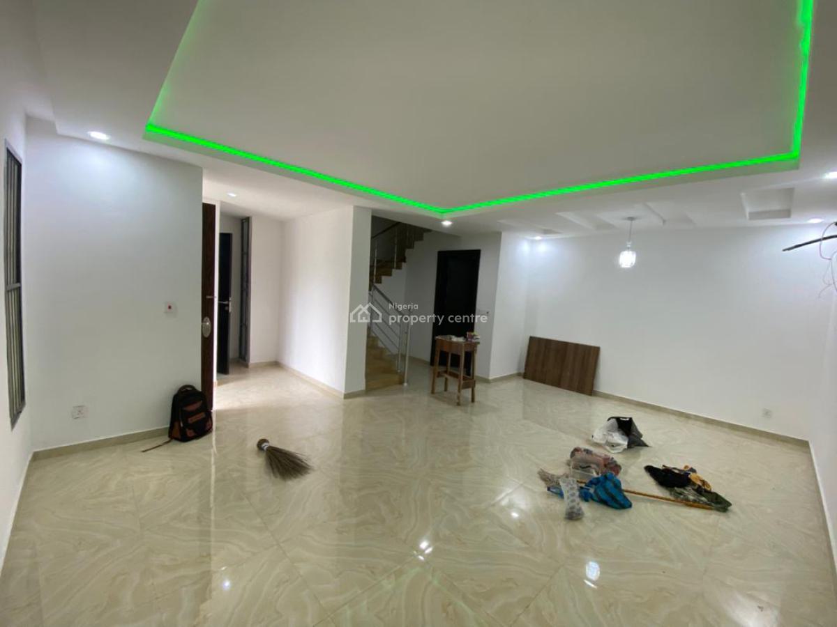 Serviced 4 Bedrooms Terrace Duplex, Beach Resort Estate, Nicon Town, Lekki, Lagos, Terraced Duplex for Rent