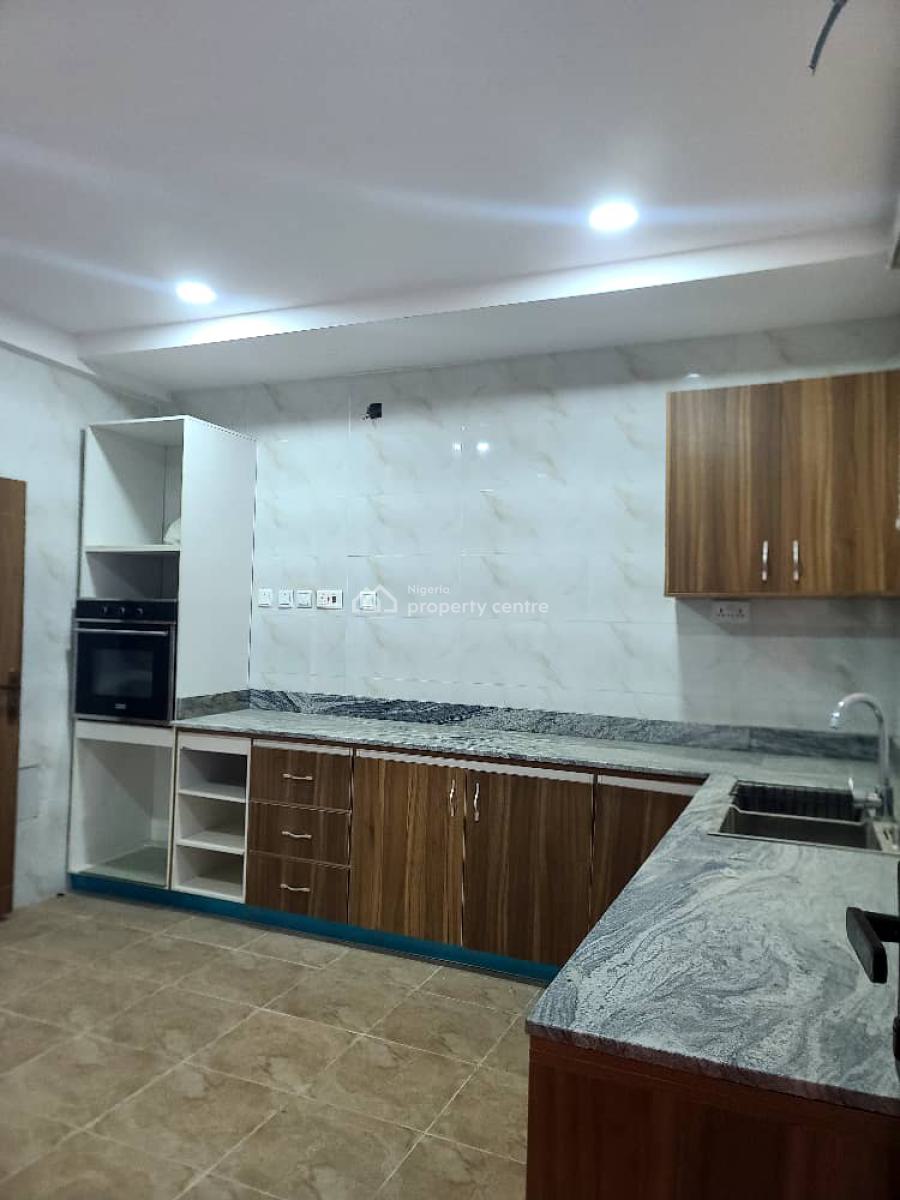 Luxurious 4 Bedrooms Apartment, Osapa, Lekki, Lagos, Flat / Apartment for Sale