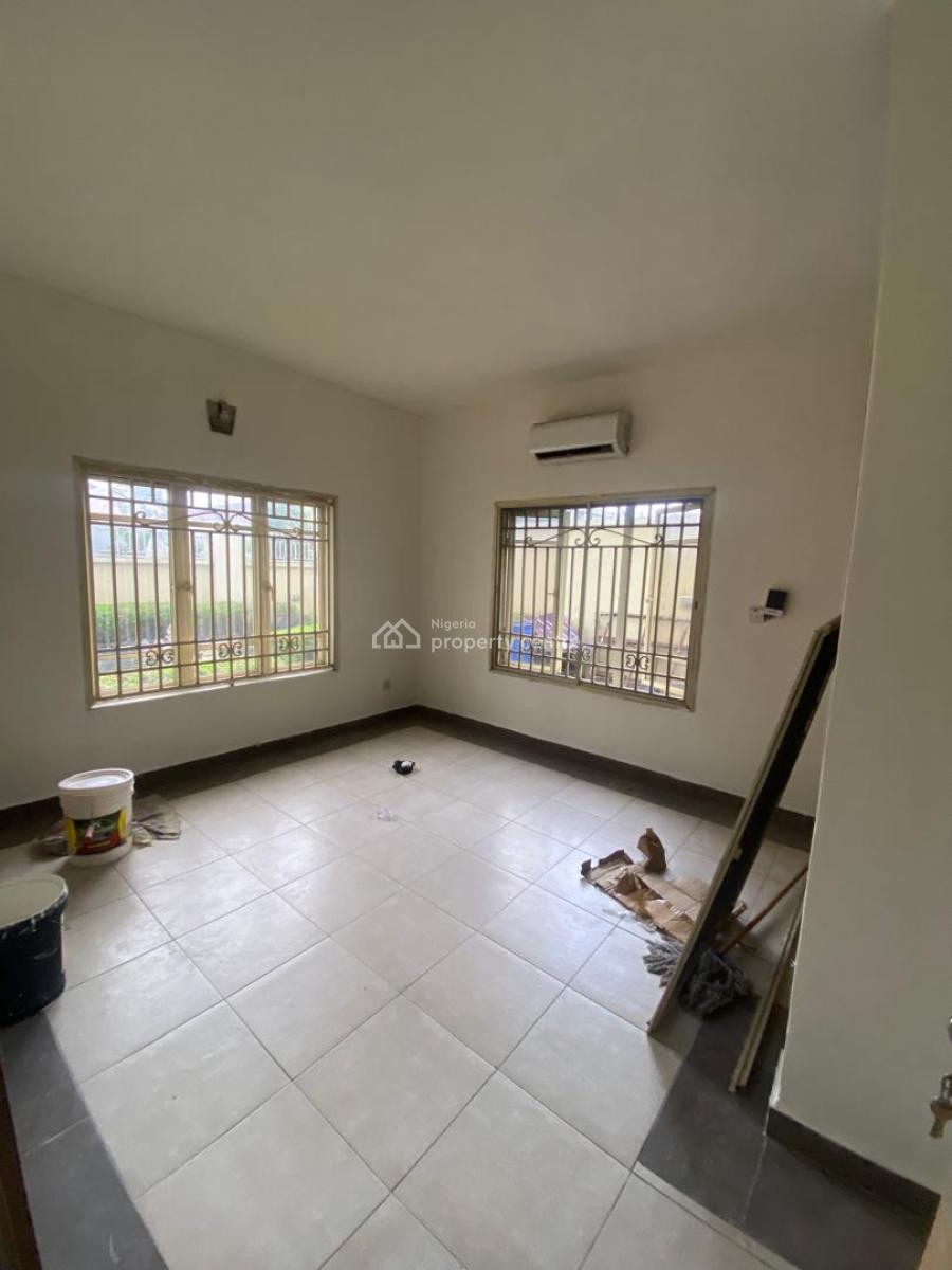 Newly Renovated 3 Bedroom Flat with a Room Bq, Lekki Right, Lekki Phase 1, Lekki, Lagos, Flat / Apartment for Rent