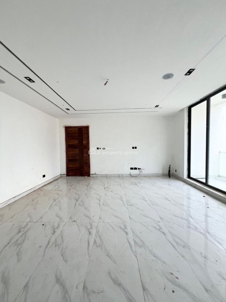 Luxurious  Apartments with Swimming Pool, Elevator & Gym, Lekki Phase 1, Lekki Phase 1, Lekki, Lagos, Flat / Apartment for Sale