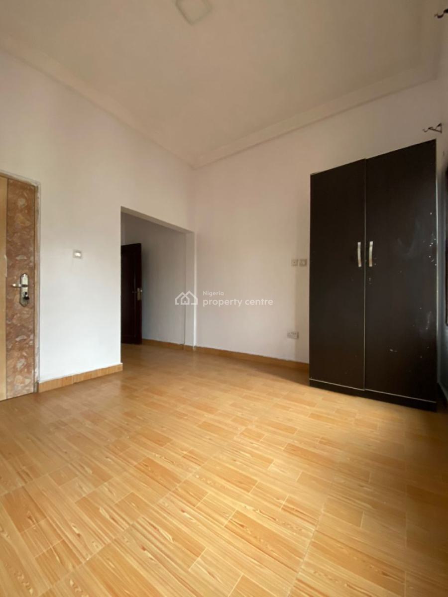 *spacious Mini-flat with  Private Self Big  Enclosed Kitchen, Off Chisco, Ikate Elegushi, Lekki, Lagos, Flat / Apartment for Rent
