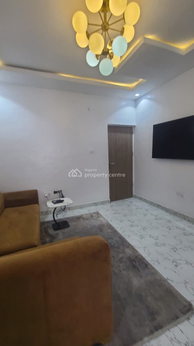Furnished Mini Flat, Lekki Phase 1 Proper, Lekki Phase 1, Lekki, Lagos, Mini Flat (room and Parlour) for Rent