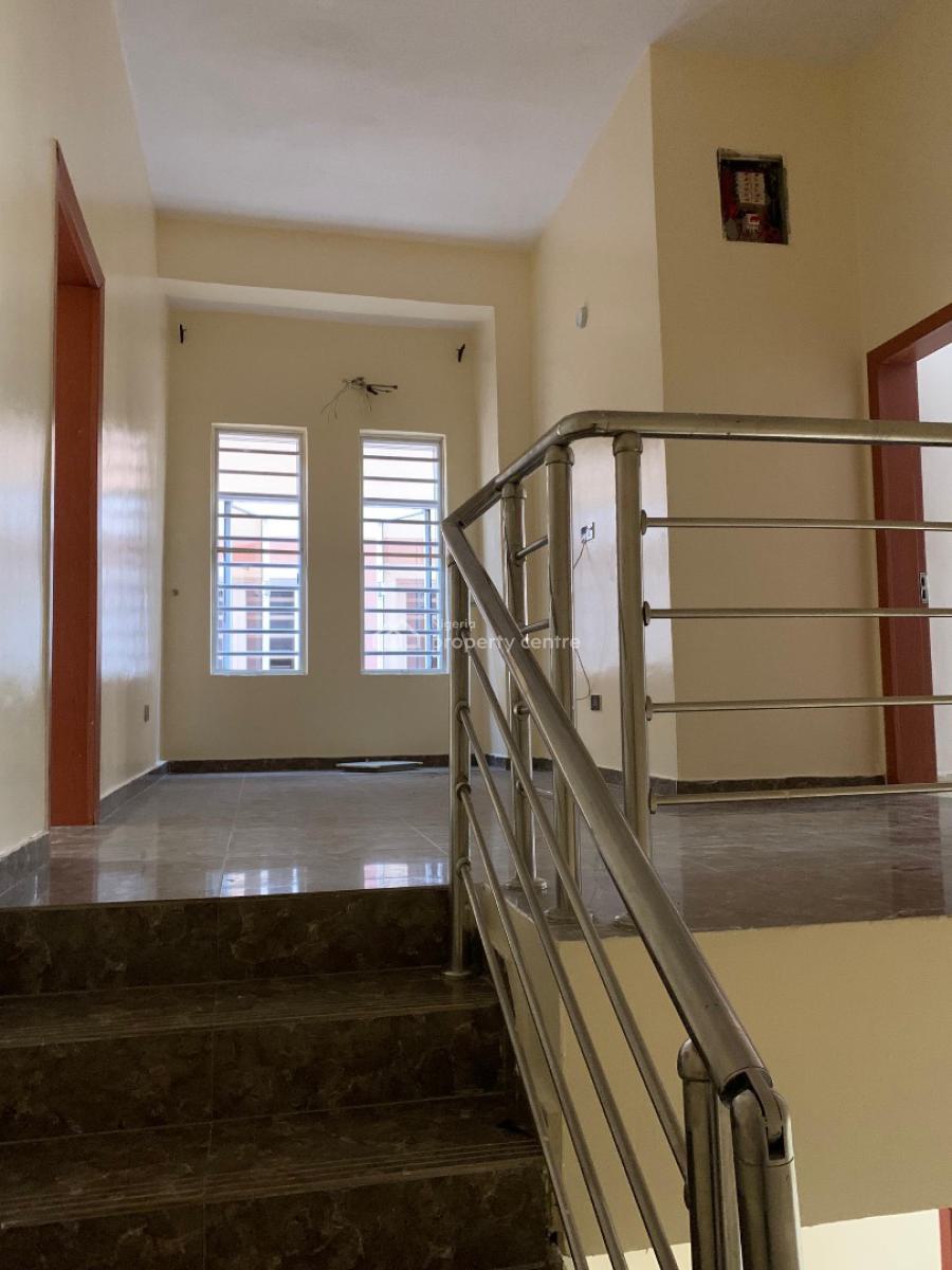 Luxury 4bedroom, Chevron, Lekki, Lagos, Terraced Duplex for Rent