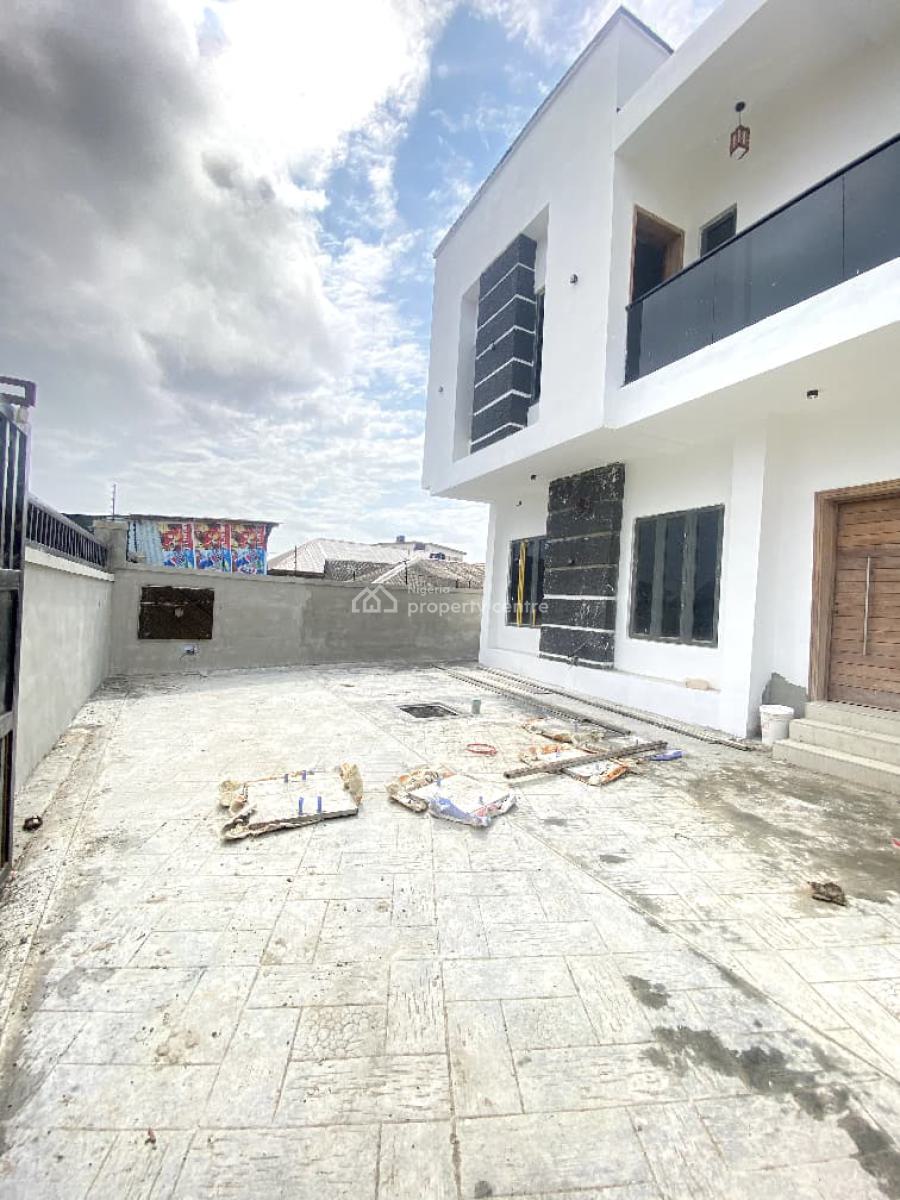 4 Bedroom Fully Detached  Duplex with  Bq, Ologolo, Lekki, Lagos, Detached Duplex for Sale