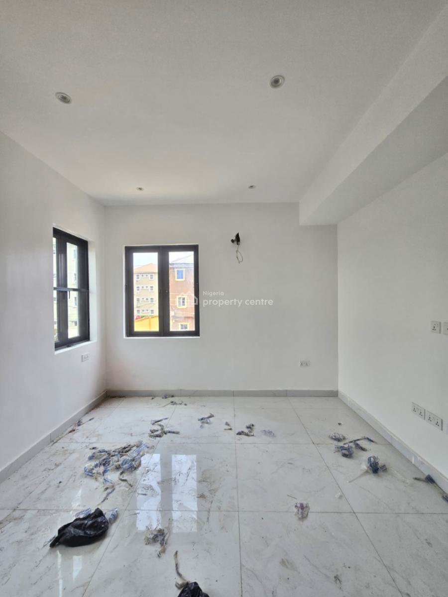 Newly Built Units of 3-bedroom Flats., Yaba, Lagos, Block of Flats for Sale