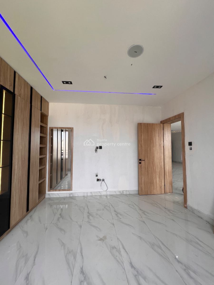 Spacious 2 Bedroom Apartment with Swimming Pool and Elevators, Ideal for Shortlet Investment & Self Residence in Ikate, Lekki, Lagos, Flat / Apartment for Sale
