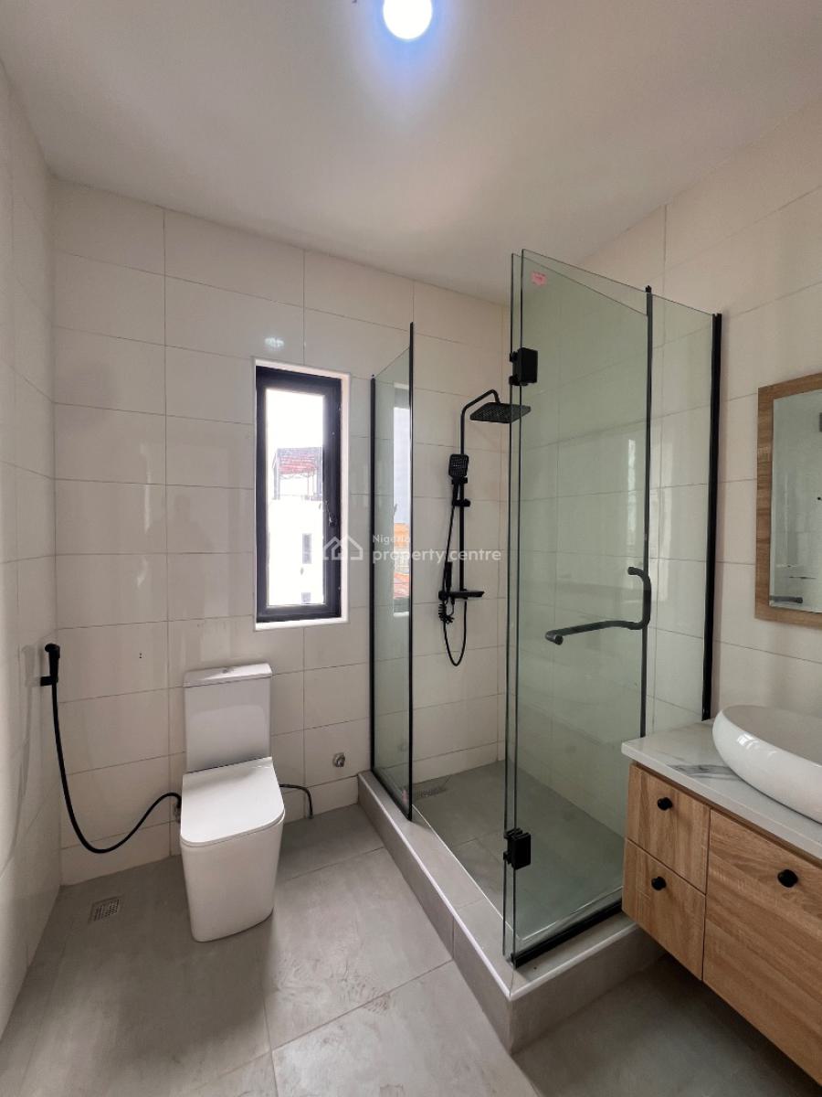 Well Built 2 Bedroom Apartment with Swimming Pool, Great Investment Value with Detailed Tasteful Finishing in Ikate, Lekki, Lagos, Flat / Apartment for Sale