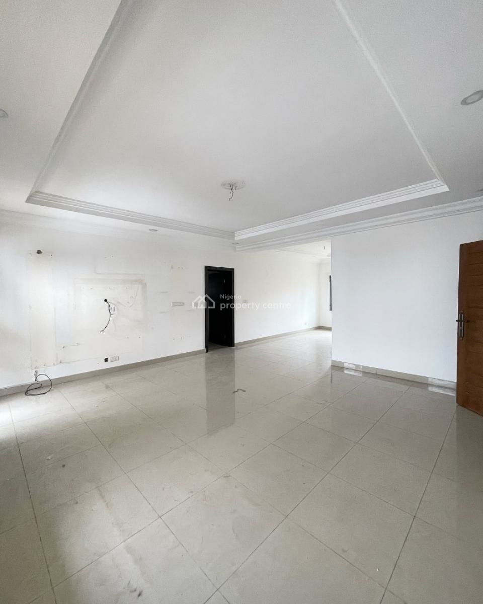 Self Serviced 3bedrooms Apartment Available, Osapa London, Lekki, Lagos, Flat / Apartment for Rent