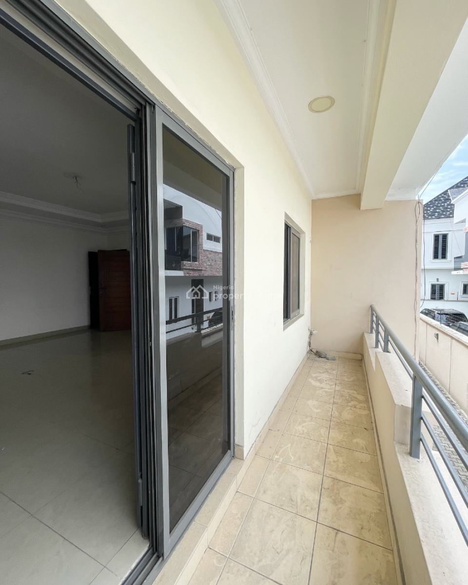 Self Serviced 3bedrooms Apartment Available, Osapa London, Lekki, Lagos, Flat / Apartment for Rent