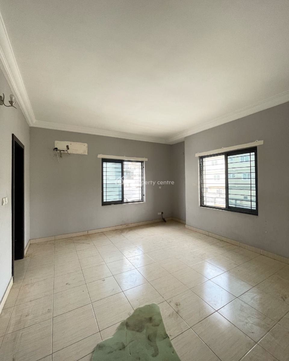 Self Serviced 3bedrooms Apartment Available, Osapa London, Lekki, Lagos, Flat / Apartment for Rent