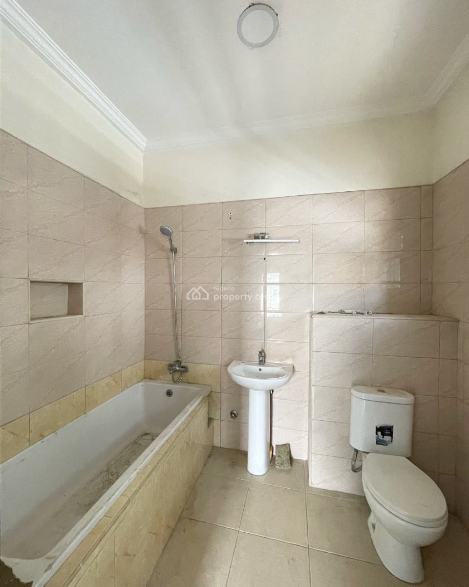 Self Serviced 3bedrooms Apartment Available, Osapa London, Lekki, Lagos, Flat / Apartment for Rent