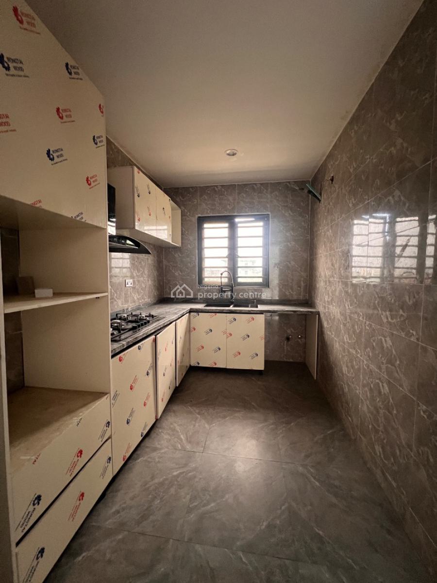 Exquisitely Designed 1 Bedroom Apartment in a Secured Estate, 10. Neatly Built Apartment Within a Secured Estate in Abijo Gra, Lekki, Lagos, Flat / Apartment for Sale
