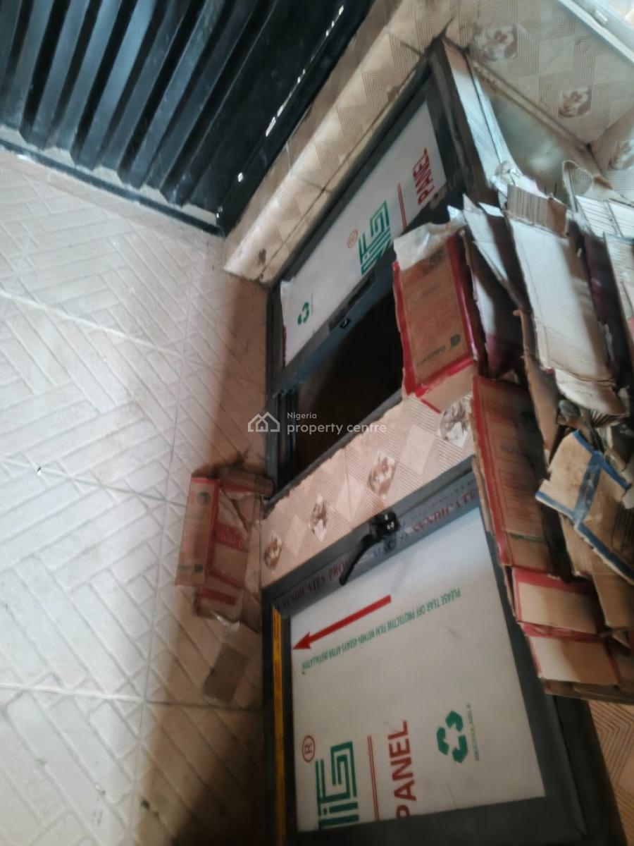 Clean Newly Built Mini Flat Prepaid Meter Big Compound Fenced Gate Wat, Aiyetoro Close to Ayobo Lagos, Ado-odo/ota, Ogun, Mini Flat (room and Parlour) for Rent