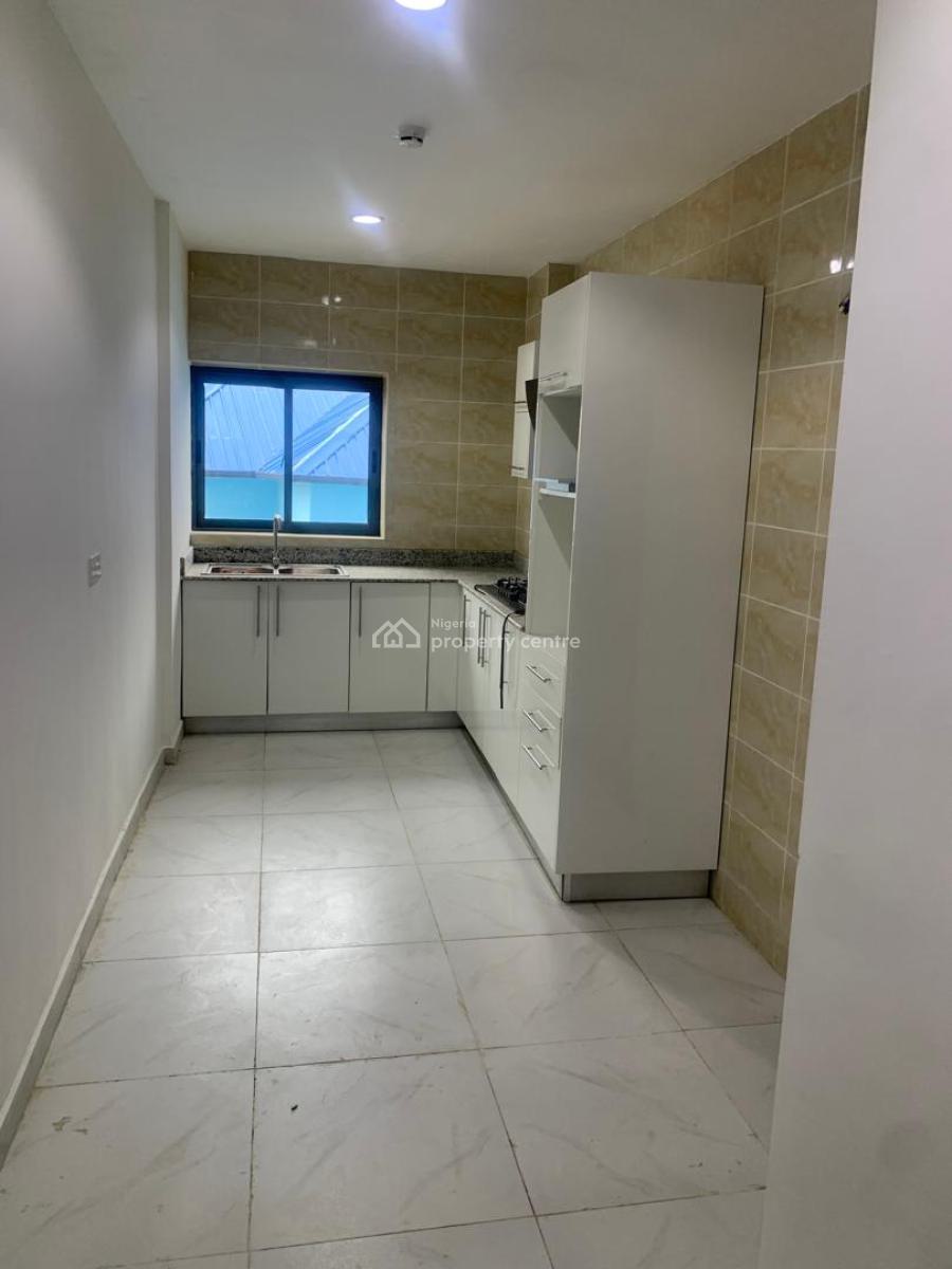 Standard 3 Bedrooms Apartment with a Room Bq, Alausa, Ikeja, Lagos, Block of Flats for Sale