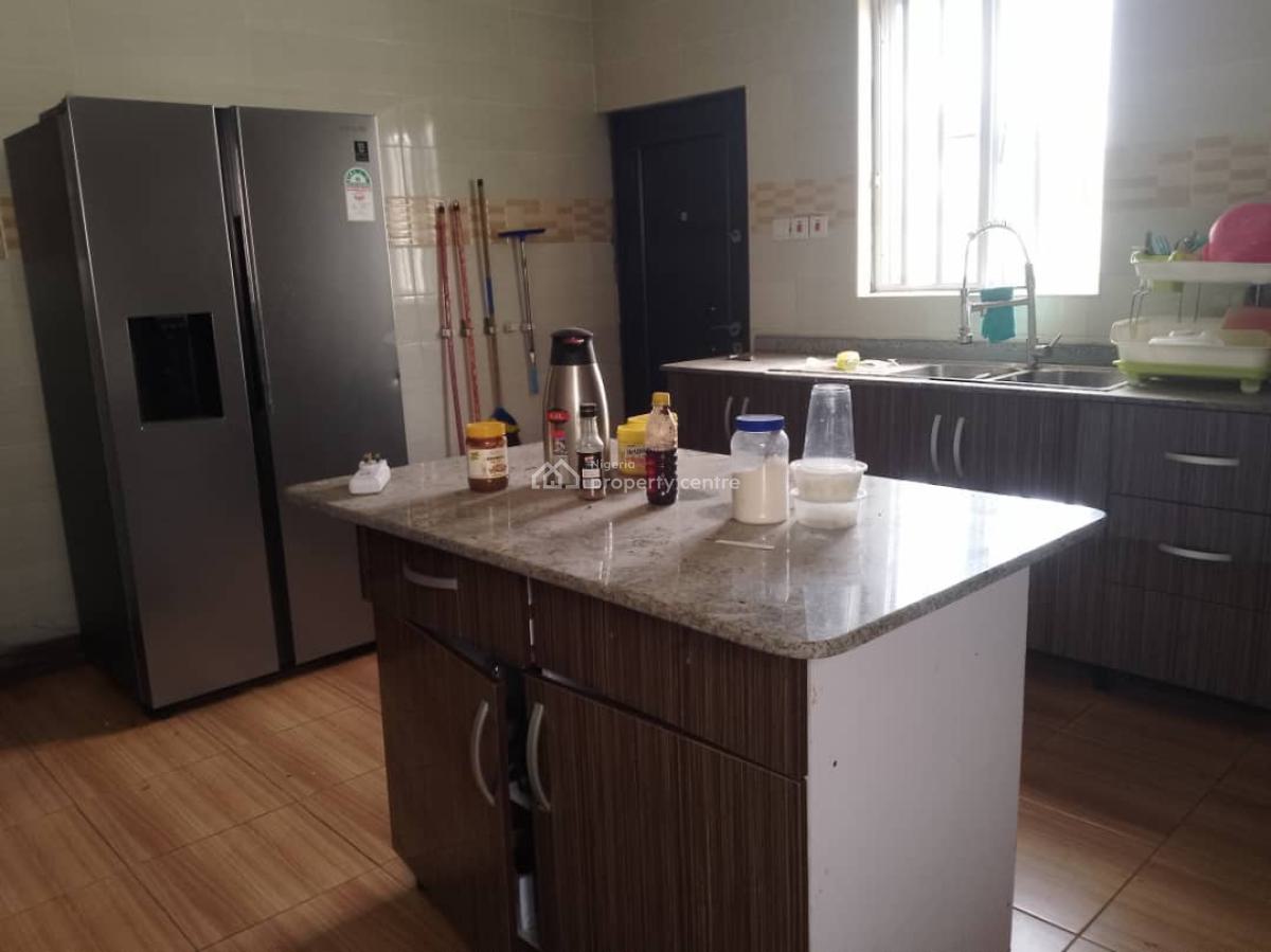 Distress: 5 Bedroom Detached House with Pool, Royal Garden, Ajah, Lagos, Detached Duplex for Sale