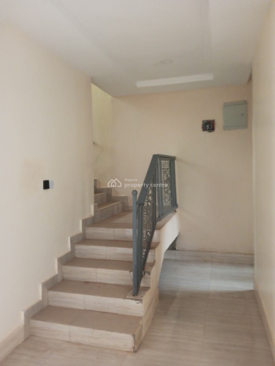 New 3 Bedroom Duplex with Bq Available for You, Near Apo Mechanic, Wumba, Abuja, Terraced Duplex for Rent