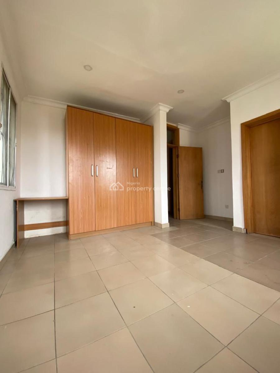Spacious Self Contain, Ikate Lekki, Lekki, Lagos, Flat / Apartment for Rent